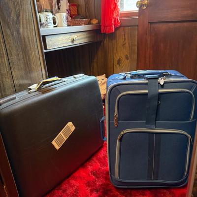 Sale Photo Thumbnail #292: Two suitcases, see photos