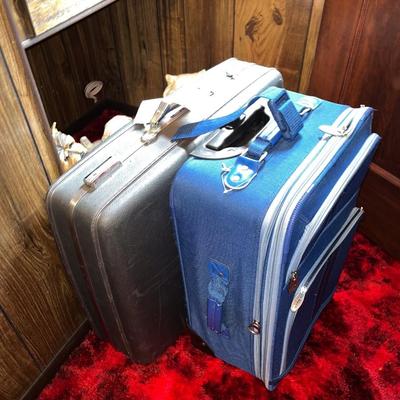 Sale Photo Thumbnail #296: Two suitcases, see photos