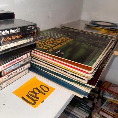 Sale Photo Thumbnail #323: Tapes and records, see photos