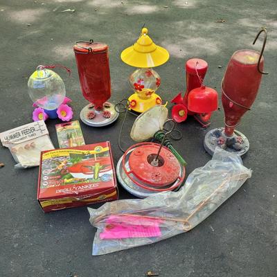 Hummingbird Feeders and Accessories (S-EL)