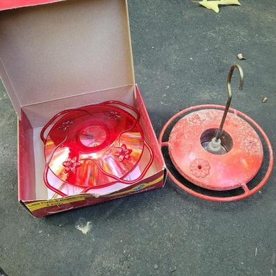 Hummingbird Feeders and Accessories (S-EL)