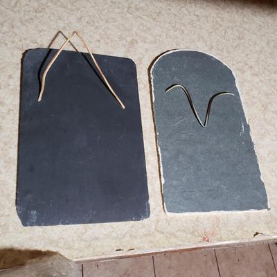 LOT 307B: Outdoor Decor; 8 Slate Wall Hangings, 7 Outdoor Seasonal Flags, 6 Assorted Throw Rugs