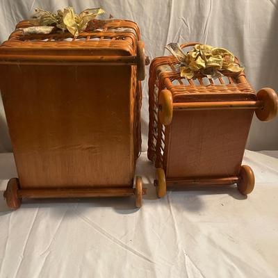 Loads of Baskets (D-MG)