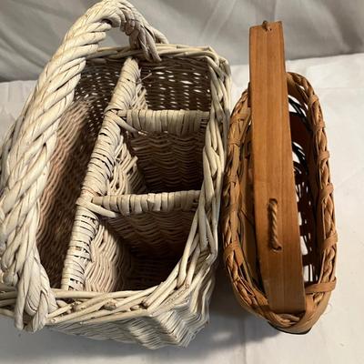 Loads of Baskets (D-MG)