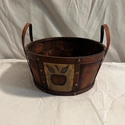 Loads of Baskets (D-MG)