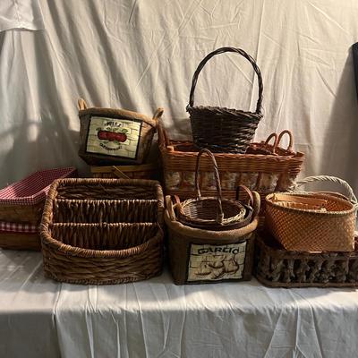 Loads of Baskets (D-MG)