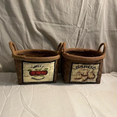 Loads of Baskets (D-MG)