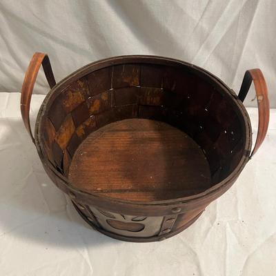 Loads of Baskets (D-MG)