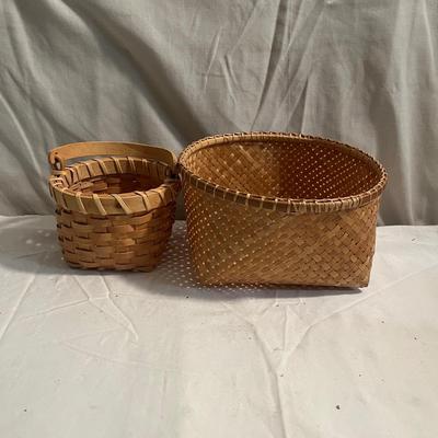 Loads of Baskets (D-MG)