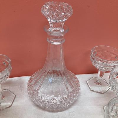 Sale Photo Thumbnail #117: Vintage glass decanter and set of 7 Fostoria champagne glasses
