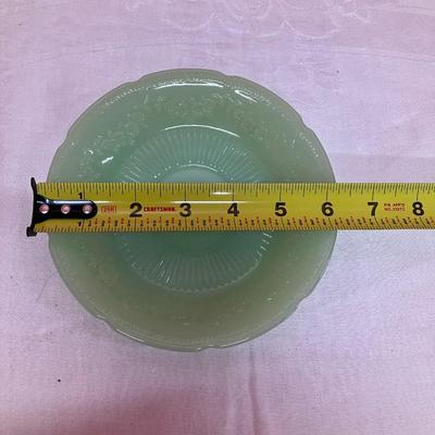 Sale Photo Thumbnail #120: Set of 2 small jadeite plates