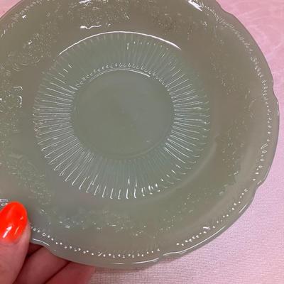 Sale Photo Thumbnail #123: Set of 2 small jadeite plates