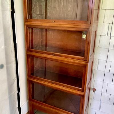 Vintage stackable 4-drawer Globe-Wernicke D 14 barrister bookcase