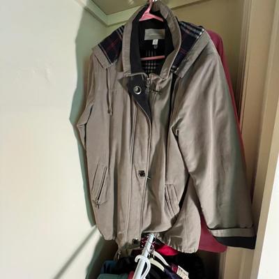 London Fog, Lands End, St John’s Bay & More Women’s Winter Jackets Size M/L (GB1-RG)