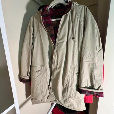 London Fog, Lands End, St John’s Bay & More Women’s Winter Jackets Size M/L (GB1-RG)