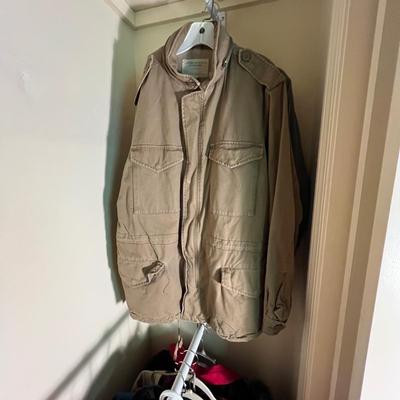 London Fog, Lands End, St John’s Bay & More Women’s Winter Jackets Size M/L (GB1-RG)