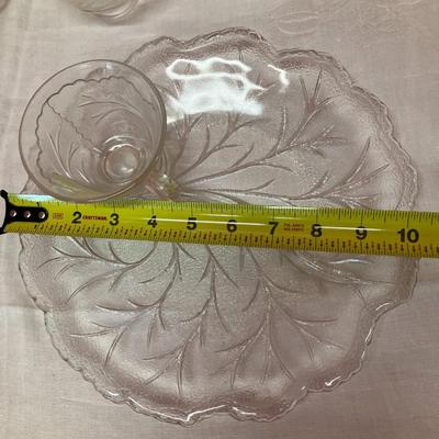 Sale Photo Thumbnail #137: Set of 6 cabbage appetizer plates and 6 matching cups, no chips/cracks