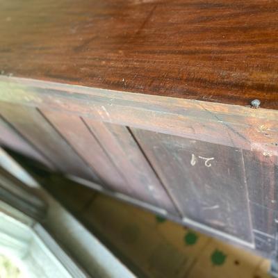 Vintage mahogany 3-drawer claw foot dresser with face pulls