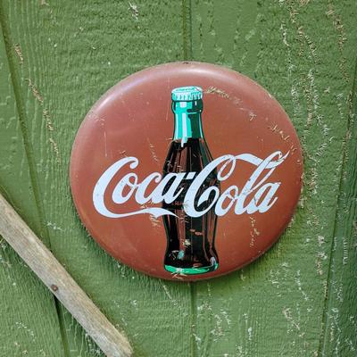 Rustic Metal and Wood Yard Art (S-EL)