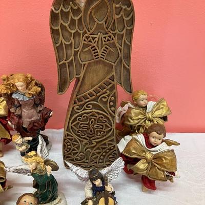 Sale Photo Thumbnail #184: Grouping of 4 angel figurines and 6 vintage angel ornaments