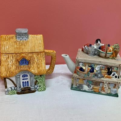 Sale Photo Thumbnail #227: Set of 2 Fitz & Floyd teapots