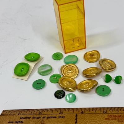 Sale Photo Thumbnail #261: Sorted and Stored by original owner. The box and buttons are in good condition.