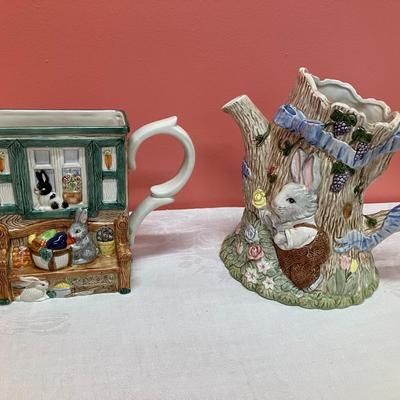 Sale Photo Thumbnail #231: Pairing of 2 Fitz & Floyd ceramic pitchers