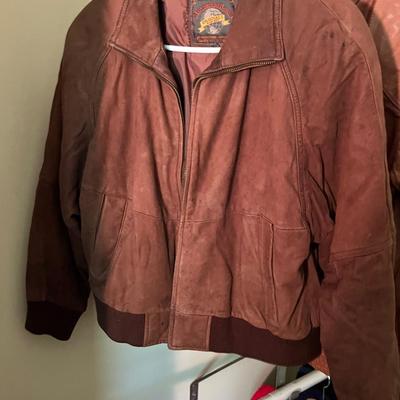 Dubbleware Jeans, Patagonia + Leather Bomber Jacket & More Vintage Clothing (GB2-RG)