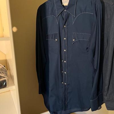 Dubbleware Jeans, Patagonia + Leather Bomber Jacket & More Vintage Clothing (GB2-RG)