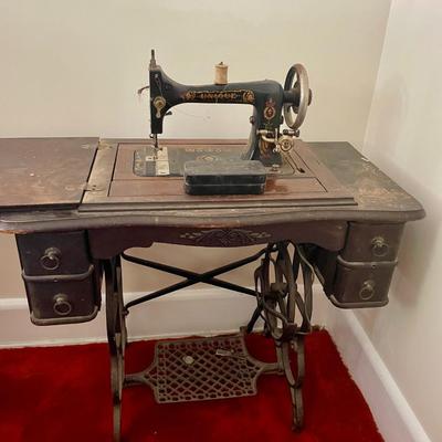 Vintage "Unique" sewing machine, cabinet & extras
