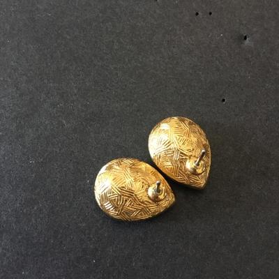 Beautiful vintage rhinestone, crystal teardrop stud earrings