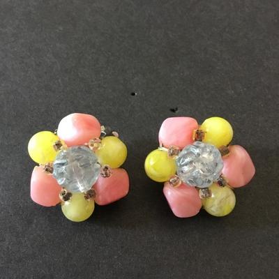 Super cute, vintage, multi colored flower clip on earrings
