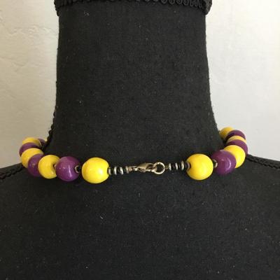 Cool vintage glass or ceramic beaded necklace