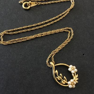 Vintage Trifari necklace