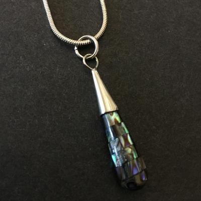 Vintage silver shell pendant necklace