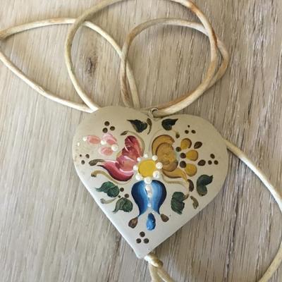 Vintage painted heart necklace