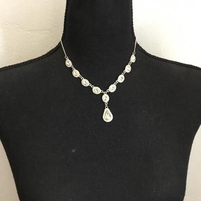 Cute 1946 rhinestone Y necklace