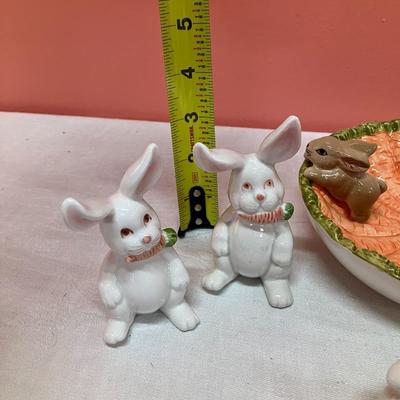 Sale Photo Thumbnail #284: Set of 4 small Fitz & Floyd rabbits and a BONUS Easter decor bowl