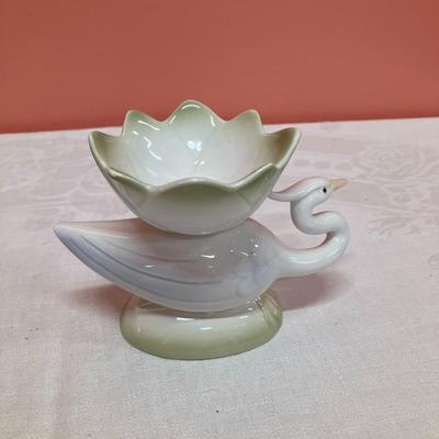 Sale Photo Thumbnail #287: Small Fitz & Floyd ceramic heron with lotus flower finger bowl
