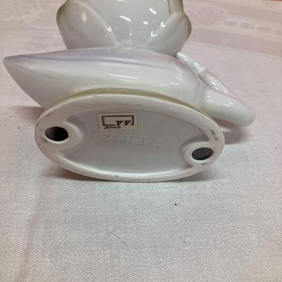 Sale Photo Thumbnail #288: Small Fitz & Floyd ceramic heron with lotus flower finger bowl