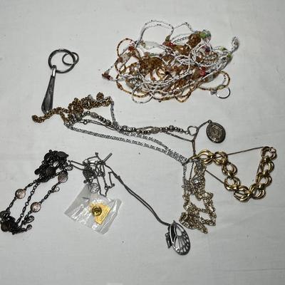 Lot 519 Lot #4 Jewelry Chains
