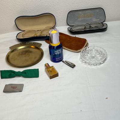Lot 521 Glasses & perfumes