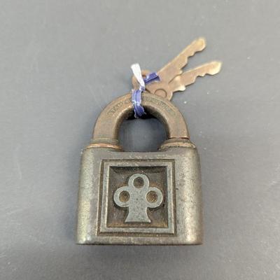 Vintage Yale Brass Lock & Key Padlock