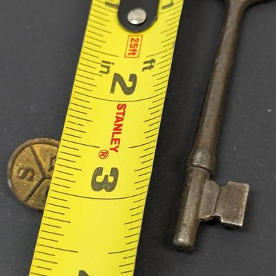 Vintage Skate Keys Russwin Key & Tokens