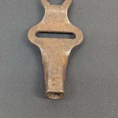 Vintage Skate Keys Russwin Key & Tokens