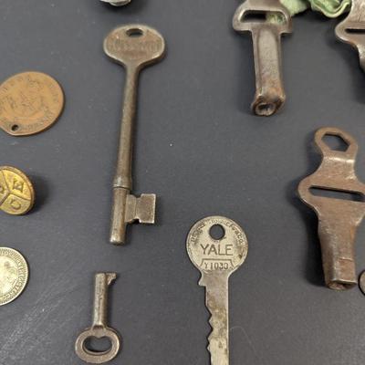 Vintage Skate Keys Russwin Key & Tokens