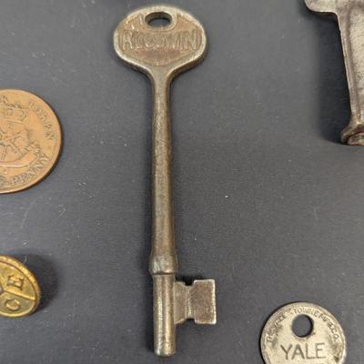 Vintage Skate Keys Russwin Key & Tokens