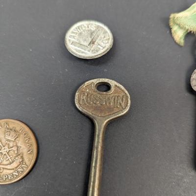 Vintage Skate Keys Russwin Key & Tokens