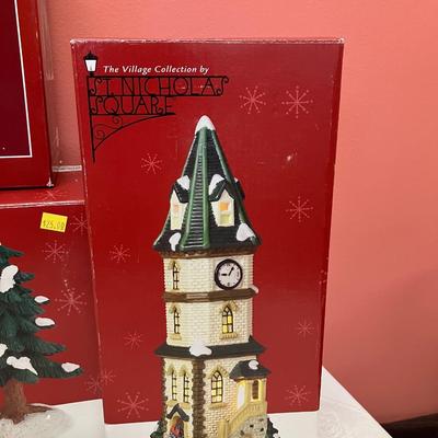 Sale Photo Thumbnail #333: Set of 5 pieces of St. Nicholas village