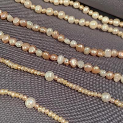 Pearl Necklaces Lot